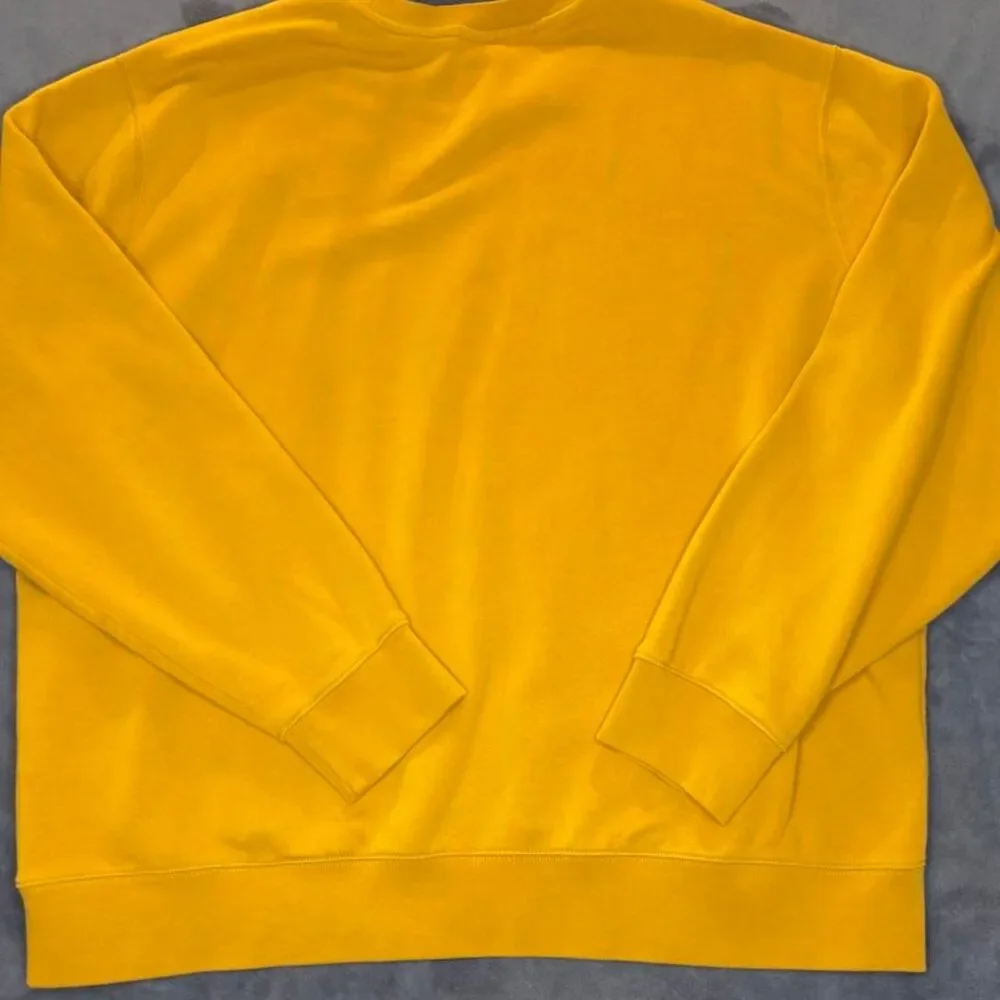 Levi-s Men's Yellow and Gold Sweatshirt